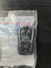 Load image into Gallery viewer, Keyless Entry Transmitter Part Number: 13532385